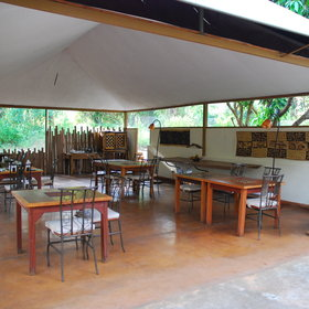 Accommodation in Meru Kenya Rhino River Camp