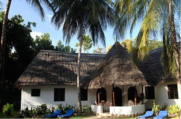 Malindi Accommodation The Drift Wood Beach Club
