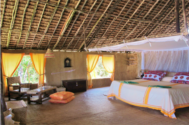 Lamu accommodation Kiwayu Safari Village