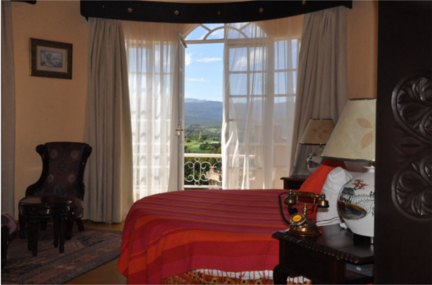 Lodges and camps in Aberdare Park Tafaria Castle and Country Club